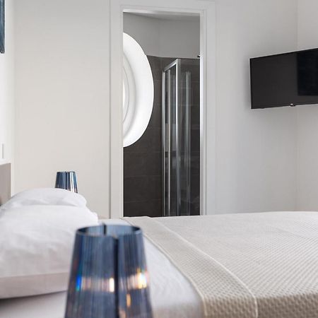 Oneweek Gaeta Suites And Apartments Bagian luar foto