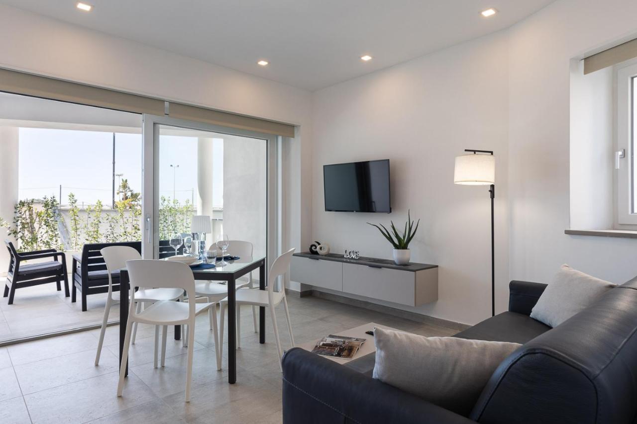 Oneweek Gaeta Suites And Apartments Bagian luar foto