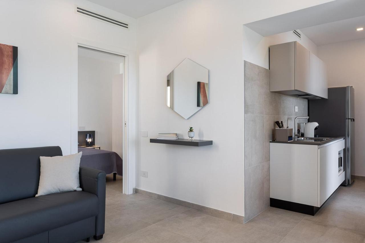 Oneweek Gaeta Suites And Apartments Bagian luar foto