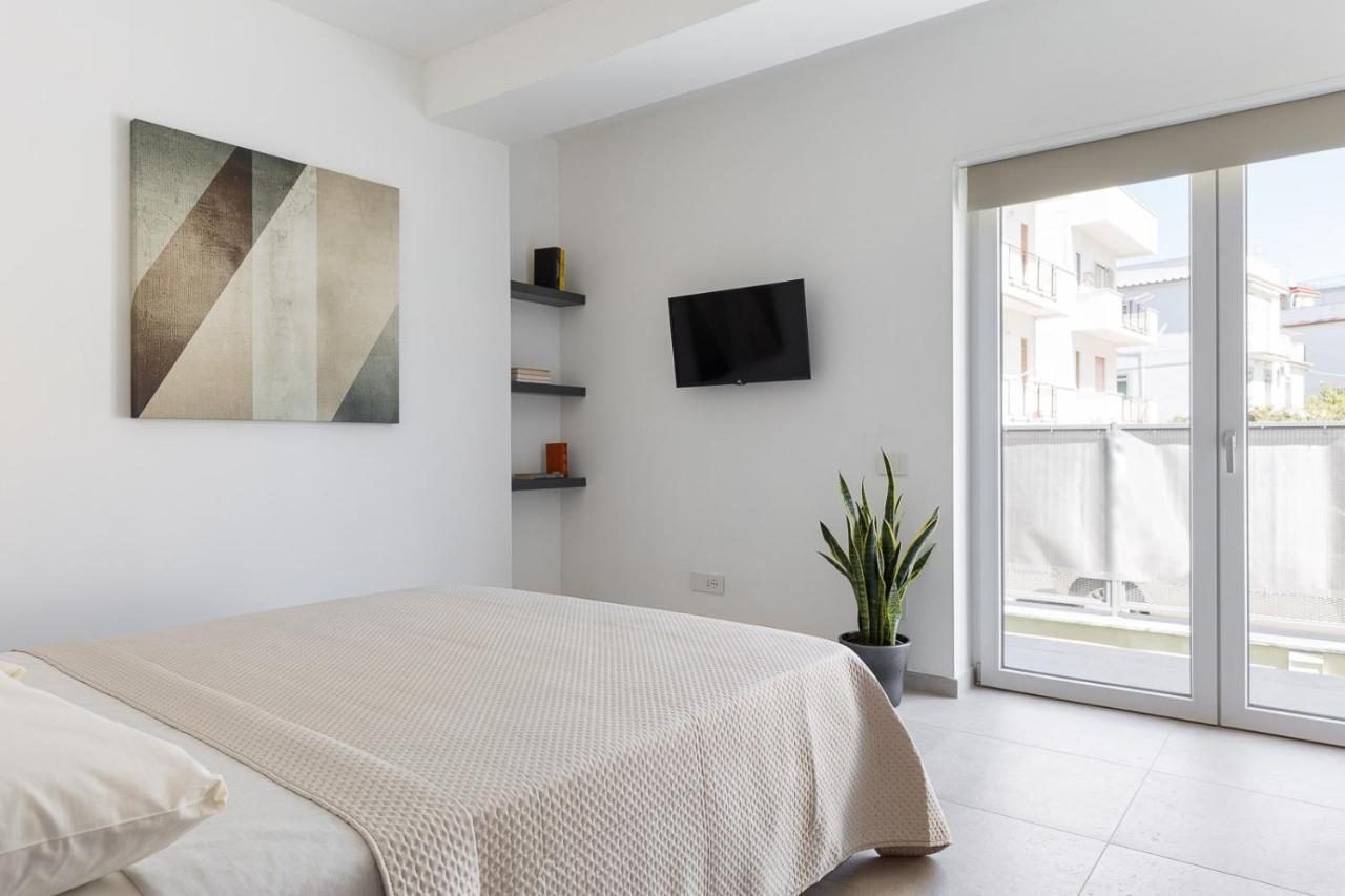 Oneweek Gaeta Suites And Apartments Bagian luar foto