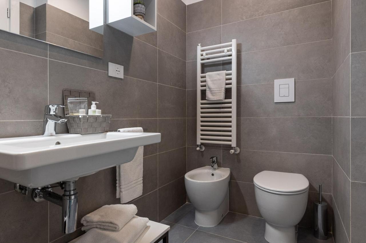 Oneweek Gaeta Suites And Apartments Bagian luar foto