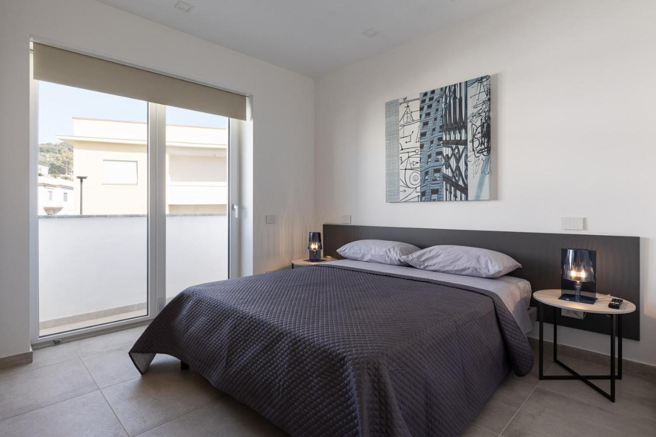 Oneweek Gaeta Suites And Apartments Bagian luar foto
