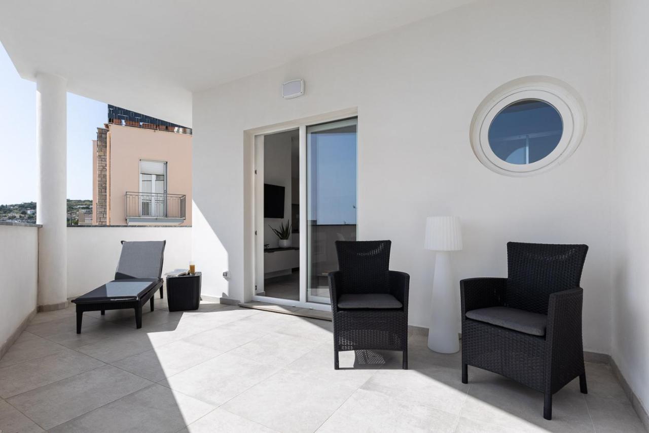 Oneweek Gaeta Suites And Apartments Bagian luar foto