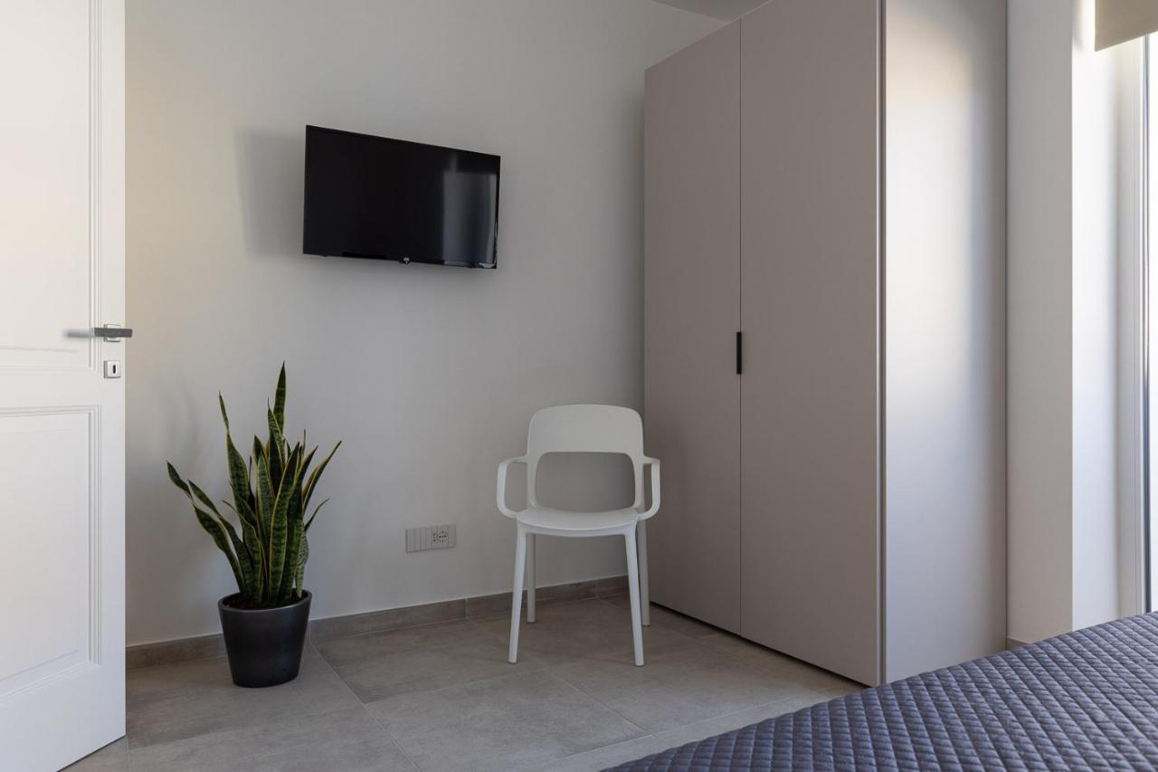 Oneweek Gaeta Suites And Apartments Bagian luar foto