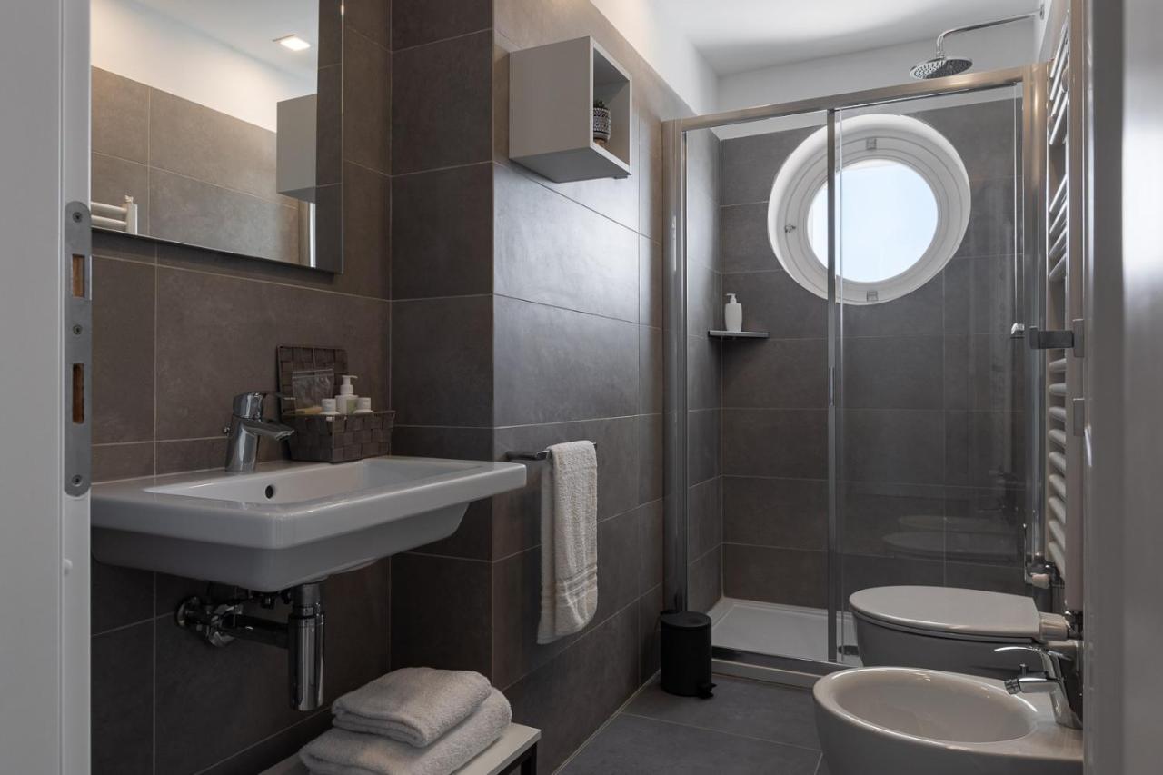 Oneweek Gaeta Suites And Apartments Bagian luar foto