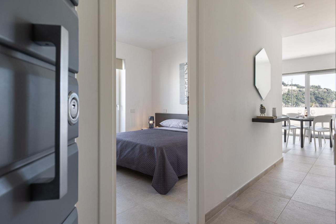 Oneweek Gaeta Suites And Apartments Bagian luar foto