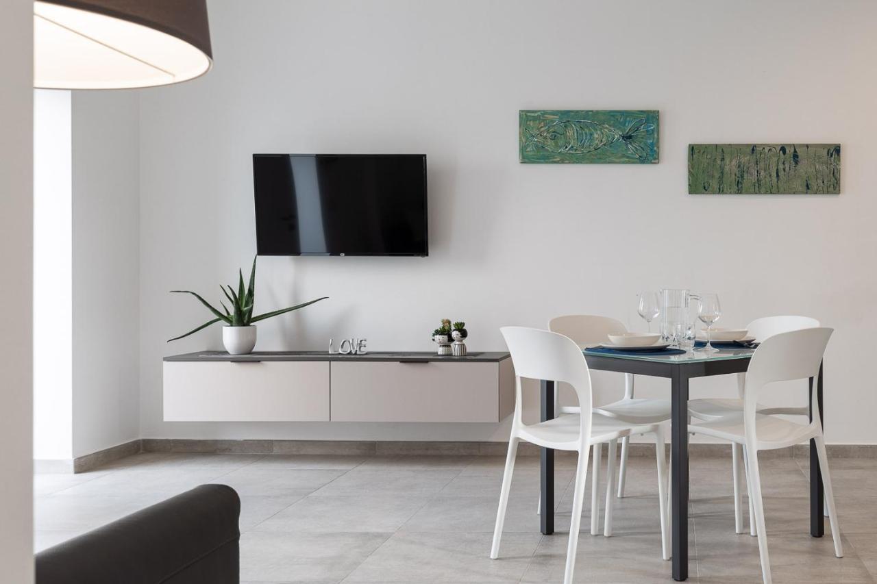 Oneweek Gaeta Suites And Apartments Bagian luar foto